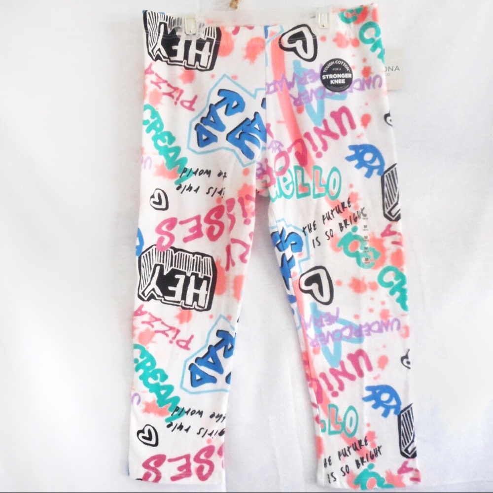 Arizona Girls Grafitti Print Capri Leggings